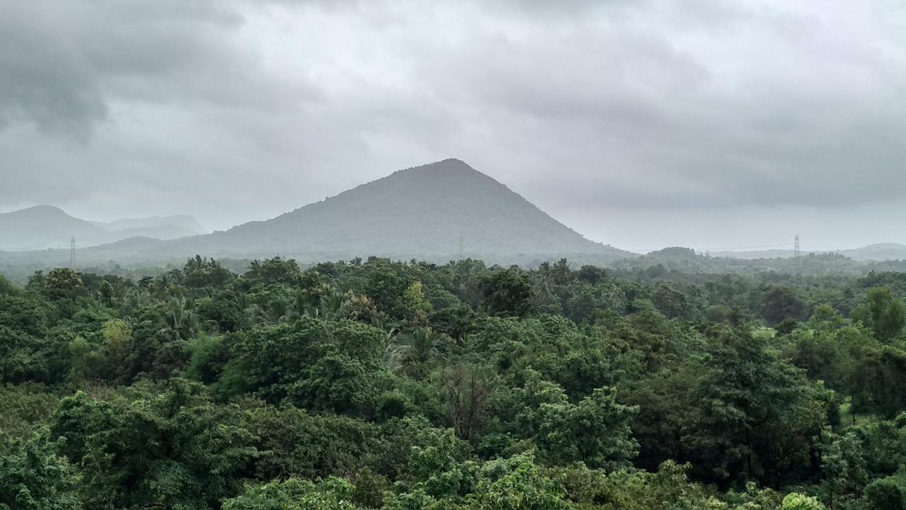 Yog Resort By Splenor Maneri  ภายนอก รูปภาพ